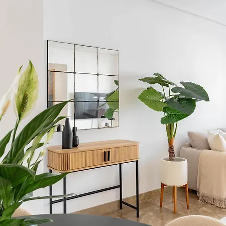 Ultimate - Met Groot Terras In *